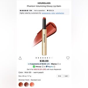 HOURGLASS
Phantom Volumizing Glossy Lip Balm